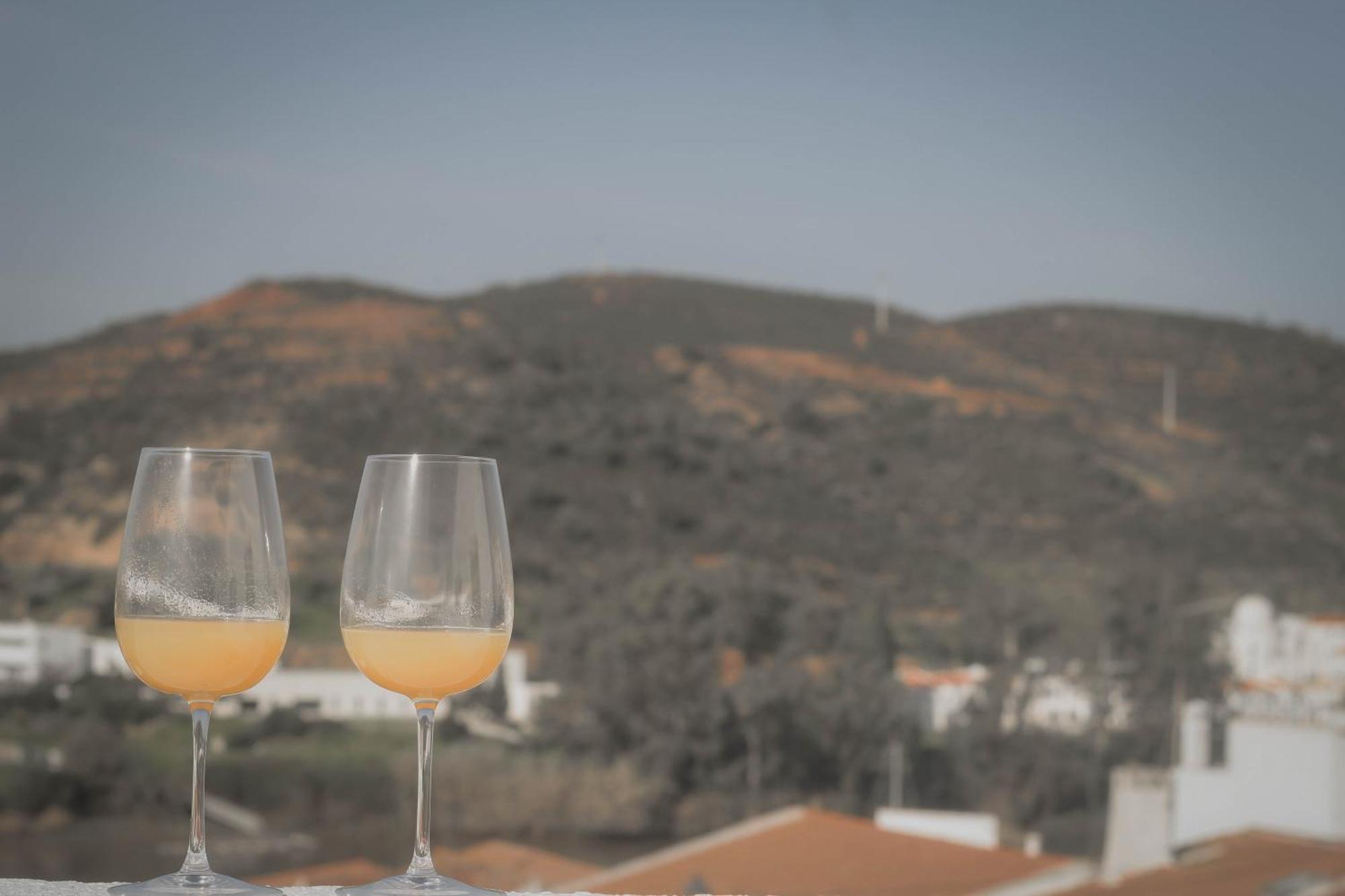 Neade Residencial Apartment
